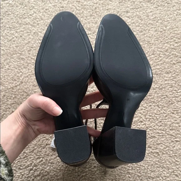 Brand New Zara Chocolate Brown T-Strap Block Heel Pumps - Picture 4 of 6